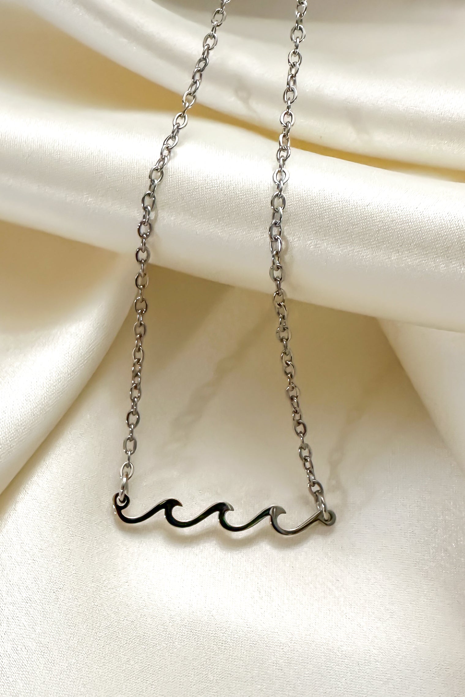 Wave Necklace